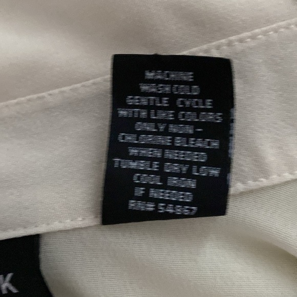 NEW YORK & COMPANY cream button down w/ French cuffs and pointed collar. L - Picture 8 of 8